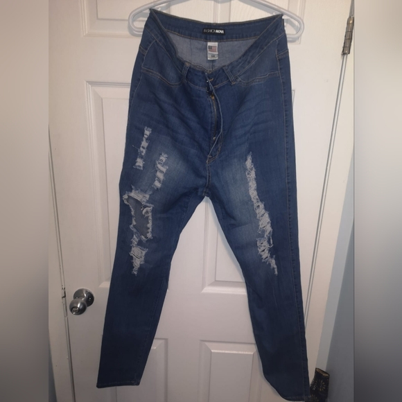 Plus Sized Fashion Denim! - Picture 6 of 6